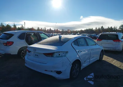 2017 Hyundai Elantra Se из США, поврежденный, VIN 5NPD84LF1HH136959